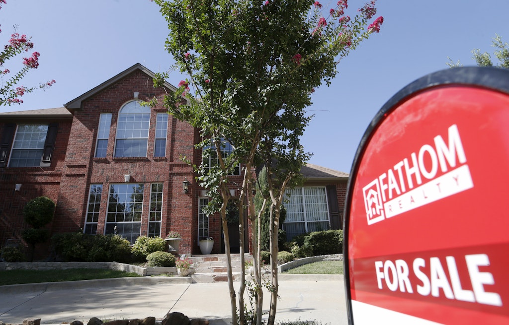 REAL ESTATE real-estate